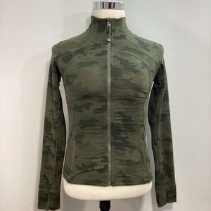 lululemon Define Jacket Savana Green Camo Long Sleeve Full Zip Pockets Size 6
